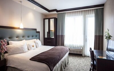 Aura Hotel Brooklyn