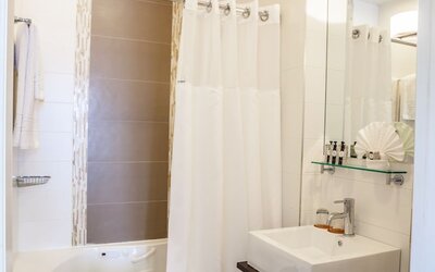 Aura Hotel Brooklyn