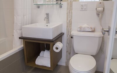 Aura Hotel Brooklyn