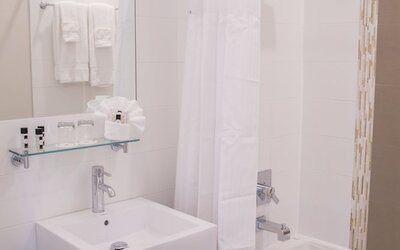 Aura Hotel Brooklyn