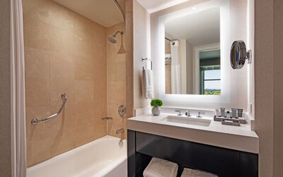 JW Marriott Essex House New York