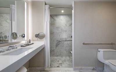 JW Marriott Essex House New York