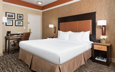The Hotel @ Fifth Avenue