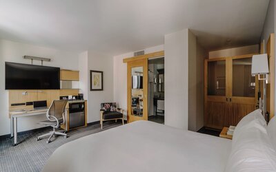 World Center Hotel