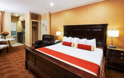 Radio City Apartments