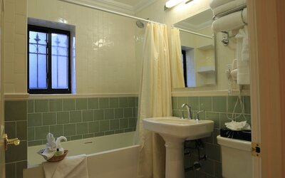 Radio City Apartments