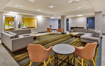 Holiday Inn Westbury - Long Island by IHG