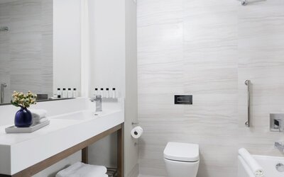 Courtyard by Marriott New York Manhattan/Midtown West