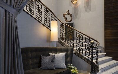 Empire Hotel
