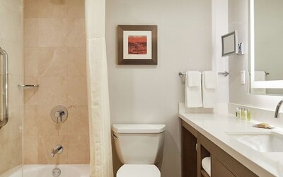 DoubleTree by Hilton Torrance - South Bay