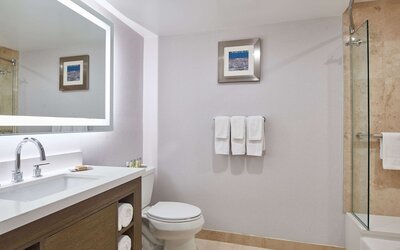DoubleTree by Hilton Torrance - South Bay