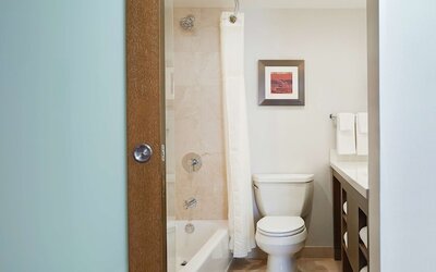 DoubleTree by Hilton Torrance - South Bay