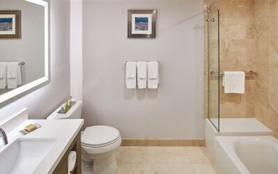 DoubleTree by Hilton Torrance - South Bay