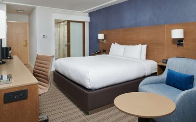DoubleTree by Hilton Torrance - South Bay