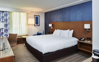 DoubleTree by Hilton Torrance - South Bay