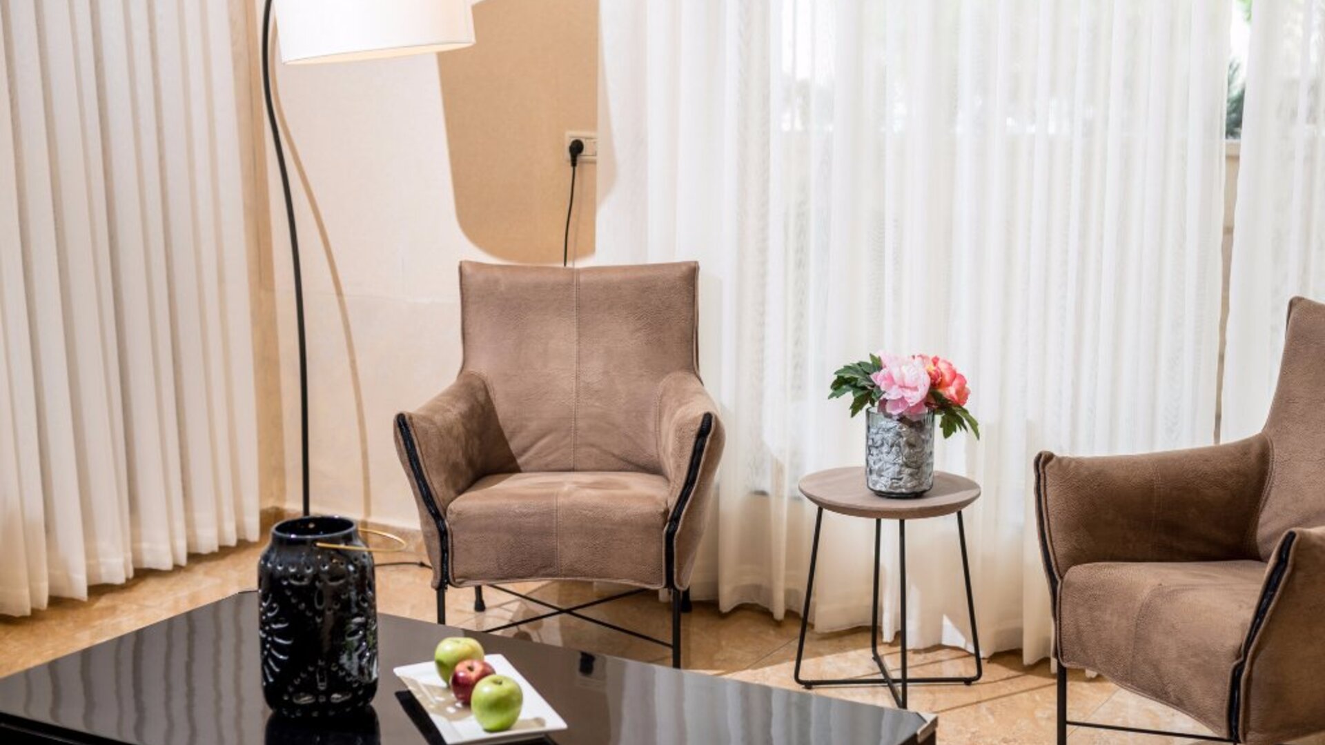 Ness Hotel By The Sea