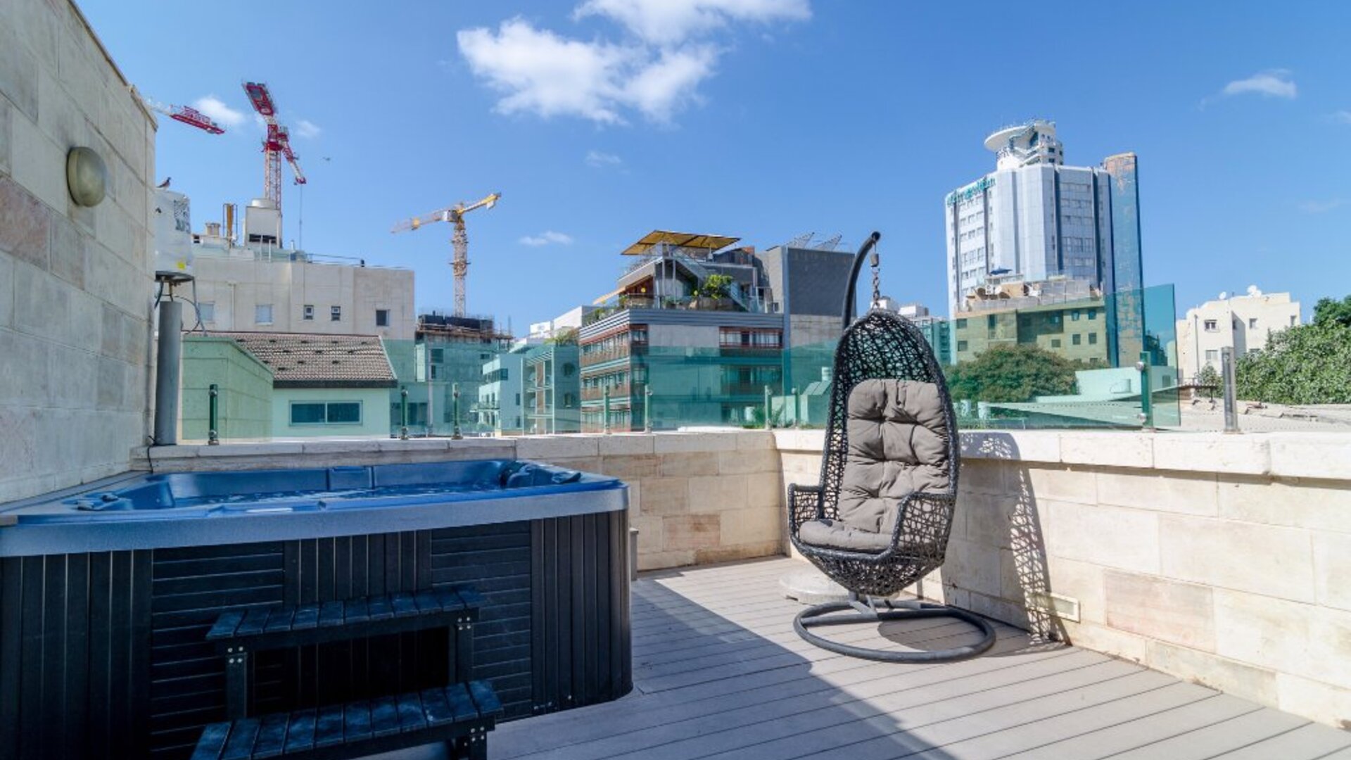 Ness Hotel By The Sea