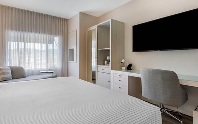Cambria Hotel Calabasas - Malibu