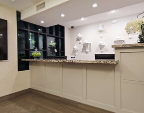 Best Western Woodland Hills Inn