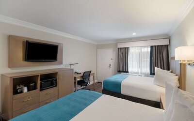 Best Western Woodland Hills Inn