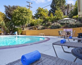 Best Western Woodland Hills Inn