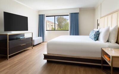 The Anza - A Calabasas Hotel