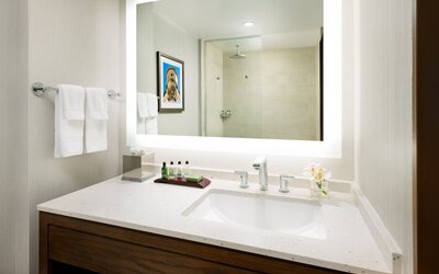The Anza - A Calabasas Hotel