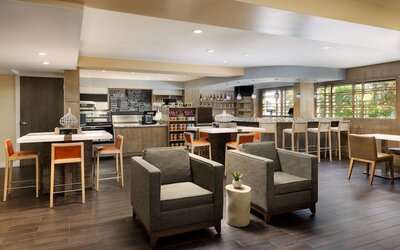 The Anza - A Calabasas Hotel