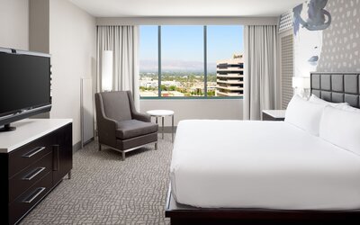 Hilton Woodland Hills / Los Angeles