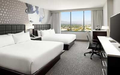 Hilton Woodland Hills / Los Angeles