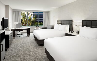 Hilton Woodland Hills / Los Angeles