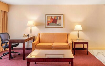 Best Western Plus West Covina Inn