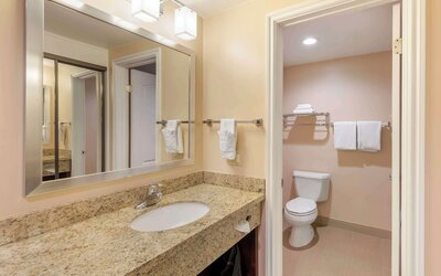 Best Western Plus West Covina Inn