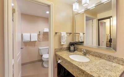 Best Western Plus West Covina Inn