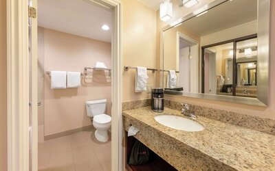 Best Western Plus West Covina Inn