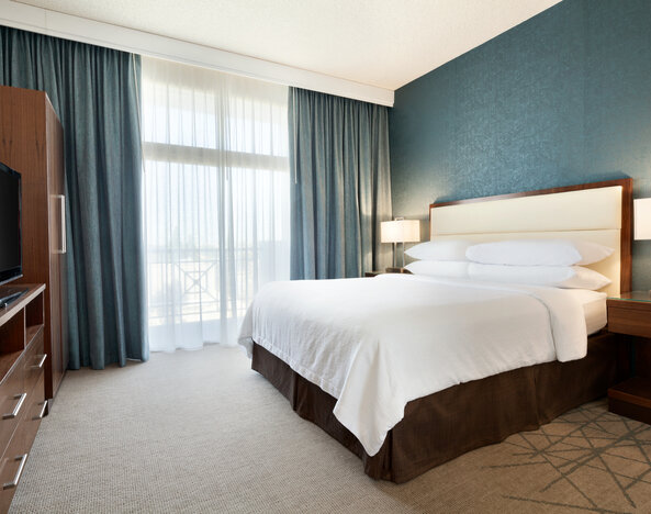 Day use room with natural light at Embassy Suites By Hilton Brea North Orange County.