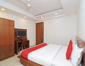 OYO 45652 Grand Oyster Homestay