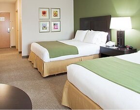 Holiday Inn Express & Suites Marathon