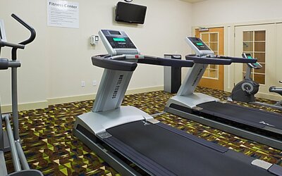 Holiday Inn Express & Suites Marathon