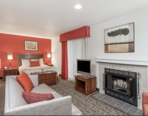 Hawthorn Suites By Wyndham St. Louis Westport Plaza