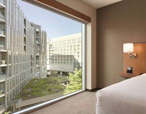 Day use room with natural light at Hyatt Place West End Georgetown.