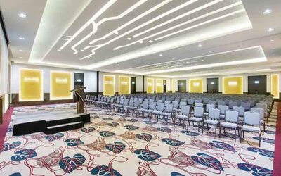 Spacious conference room perfect for every business meeting at the Hilton Ras Al Khaimah Beach Resort.