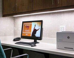 professional, well-equipped coworking space and work desk at Hampton Inn Wichita Northwest.