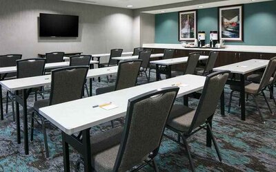 Spacious, professional meeting room at Hampton Inn Wichita Northwest.