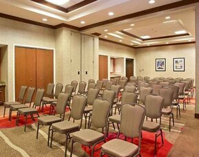 Professional meeting room and conference room at Hilton Garden Inn Chicago/Midway Airport.