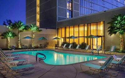 Beautiful and relaxing outdoor pool at the Hilton Sacramento-Arden West.