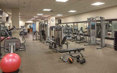 Fully equipped fitness center at the Hilton Omaha.