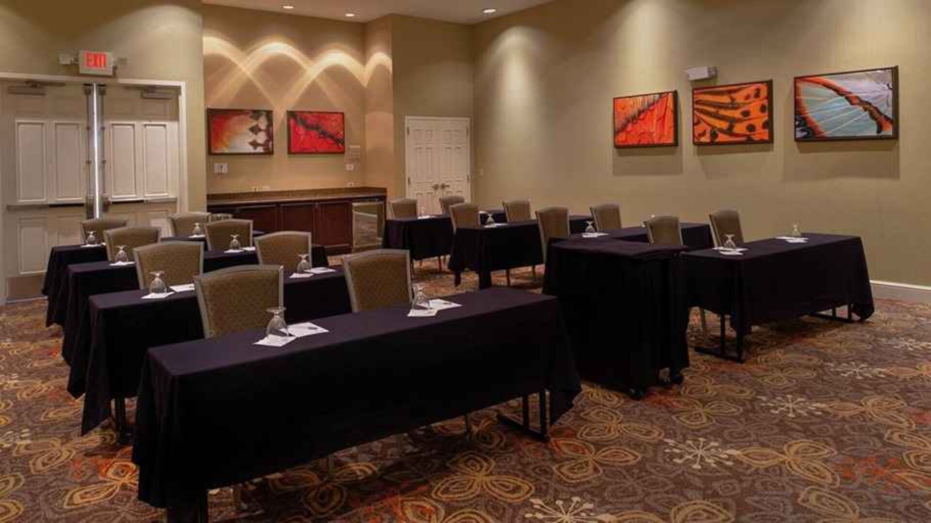 professional meeting room for all business needs at Hilton Garden Inn St. Louis Airport.