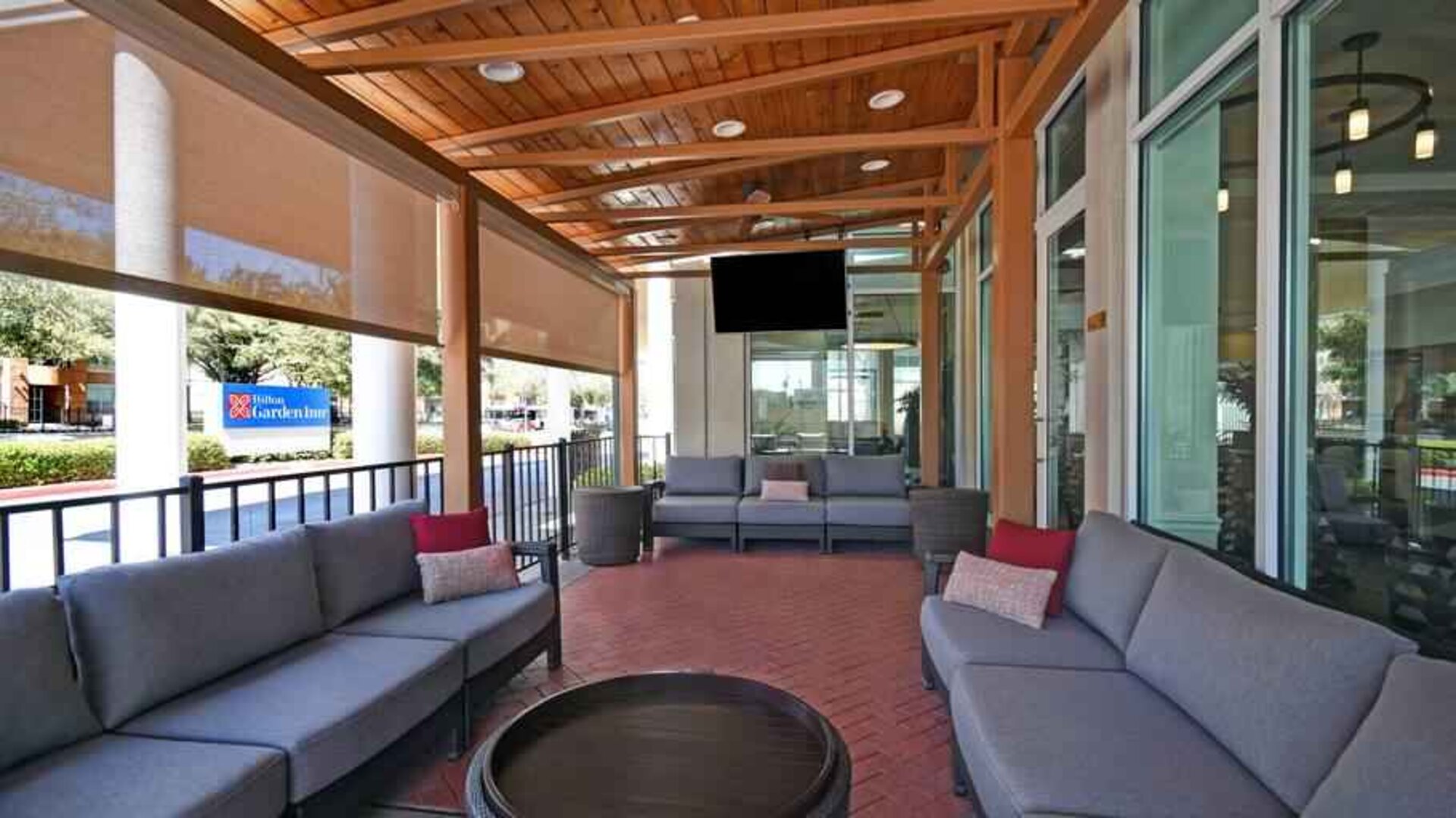 Outdoor terrace perfect as workspace at the Hilton Garden Inn Houston Galleria Area.