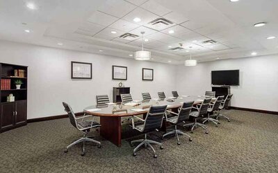 Professional meeting room for all business meetings at DoubleTree by Hilton Hotel Downtown Wilmington - Legal District.